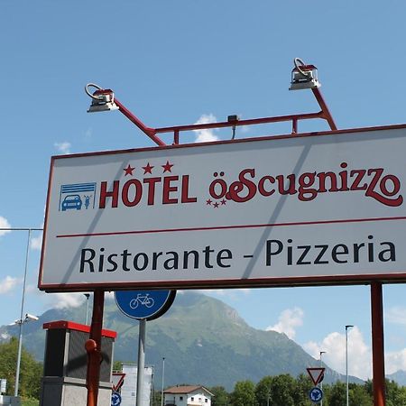 Hotel O'Scugnizzo 2 ベッルーノ エクステリア 写真