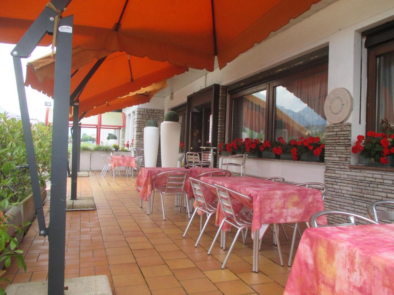 Hotel O'Scugnizzo 2 ベッルーノ エクステリア 写真