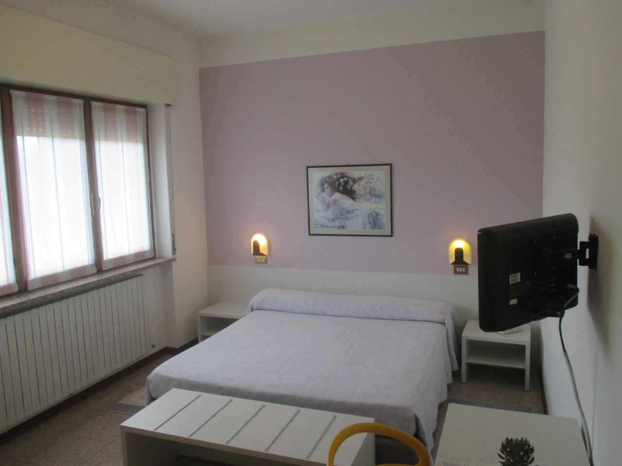 Hotel O'Scugnizzo 2 ベッルーノ エクステリア 写真
