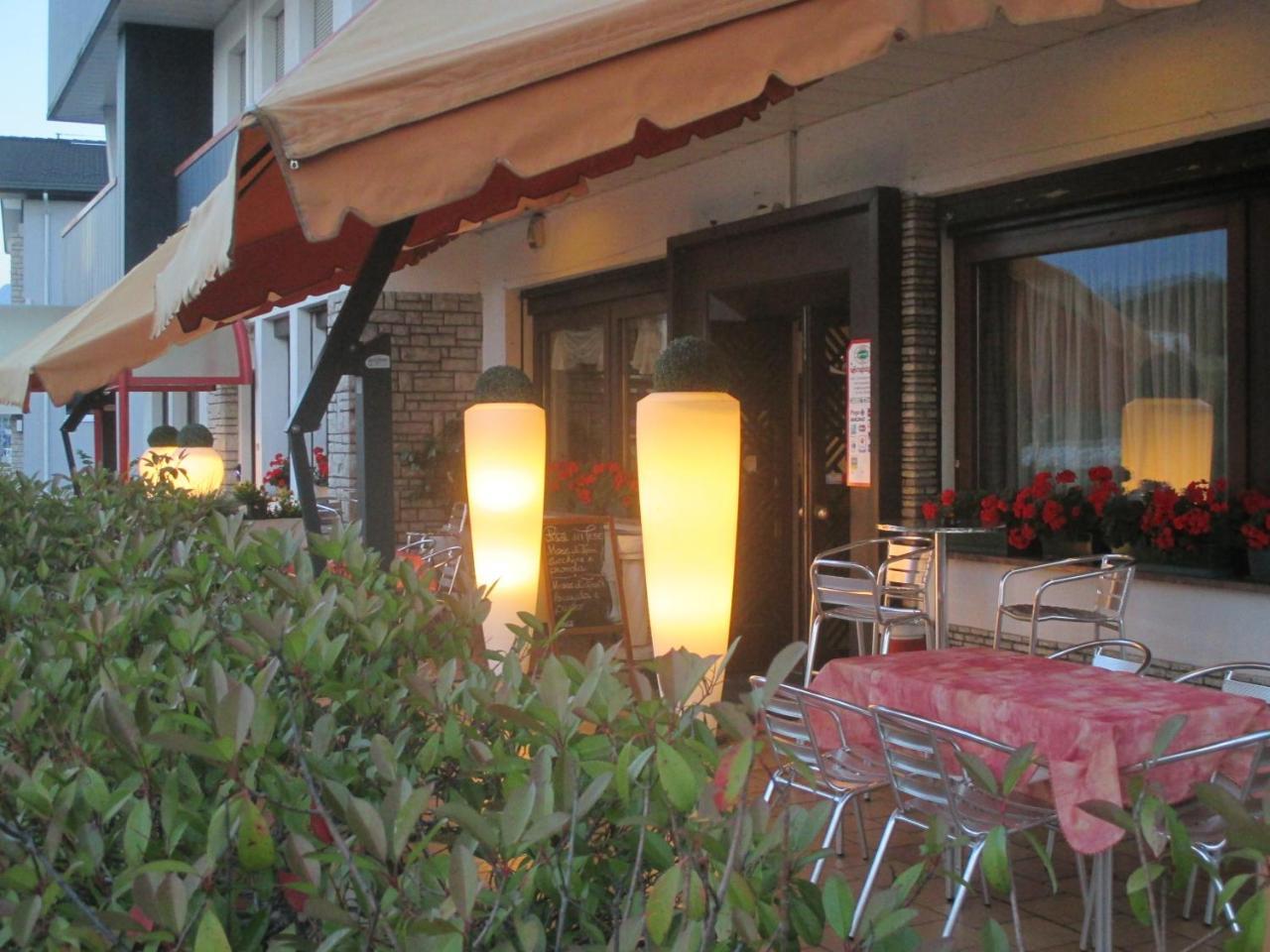 Hotel O'Scugnizzo 2 ベッルーノ エクステリア 写真